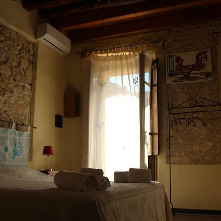 Sant Efisio Host Hotel Cagliari Buitenkant foto