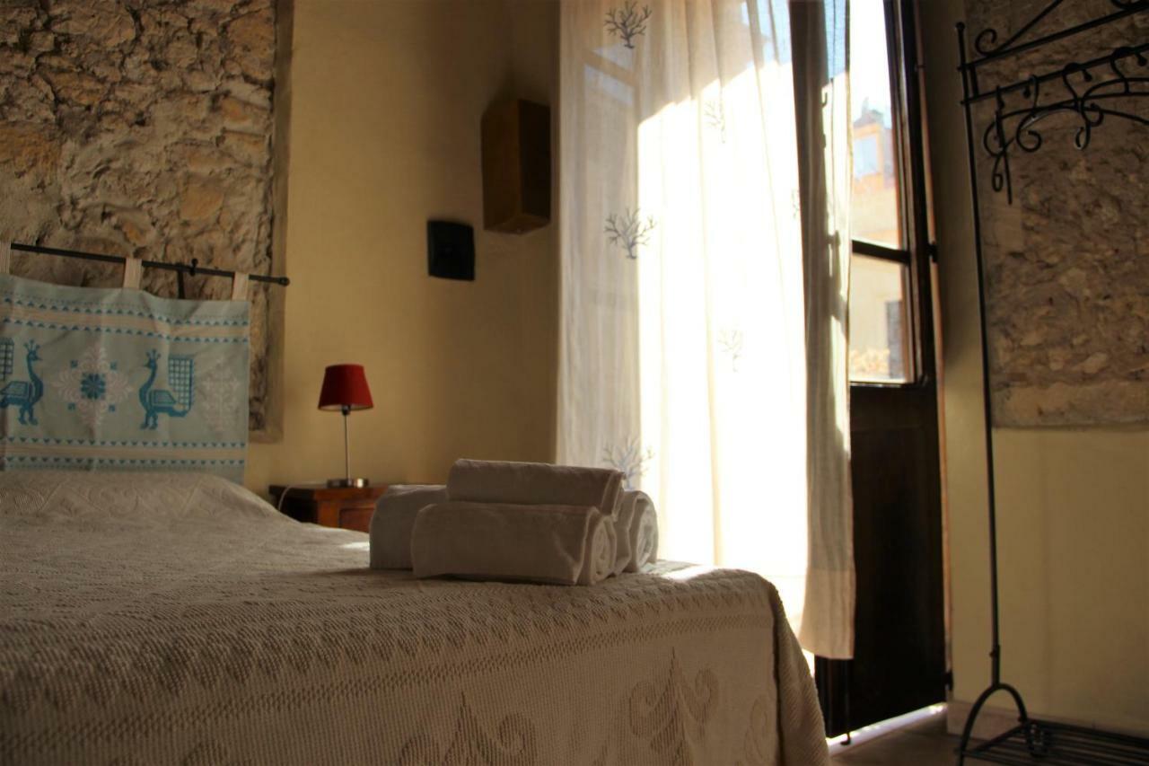 Sant Efisio Host Hotel Cagliari Buitenkant foto
