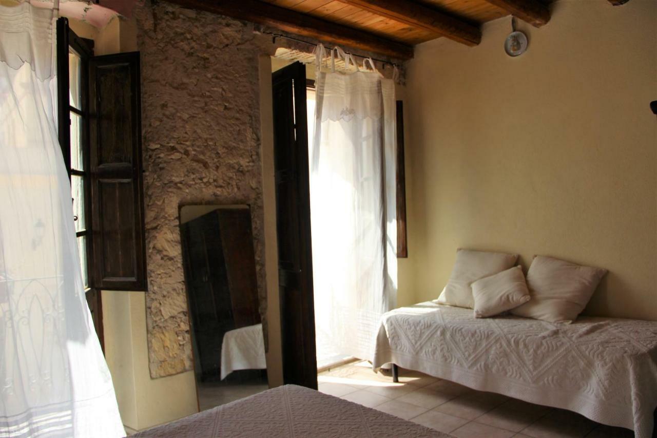 Sant Efisio Host Hotel Cagliari Buitenkant foto