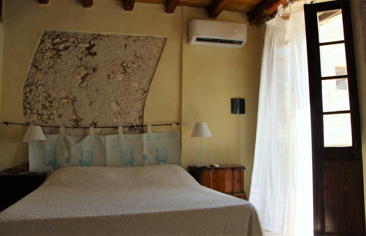Sant Efisio Host Hotel Cagliari Buitenkant foto