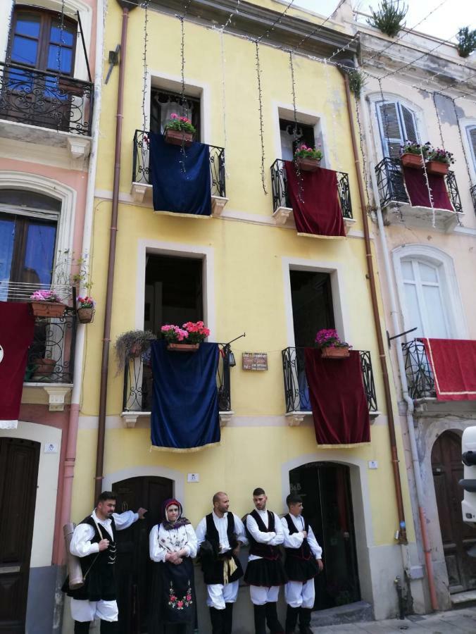 Sant Efisio Host Hotel Cagliari Buitenkant foto